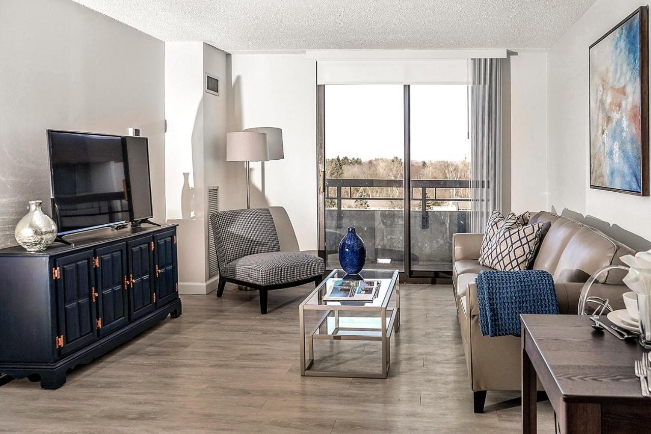 Short Term Rentals At The Park At Trowbridge Senior Community Southfield Exterior photo